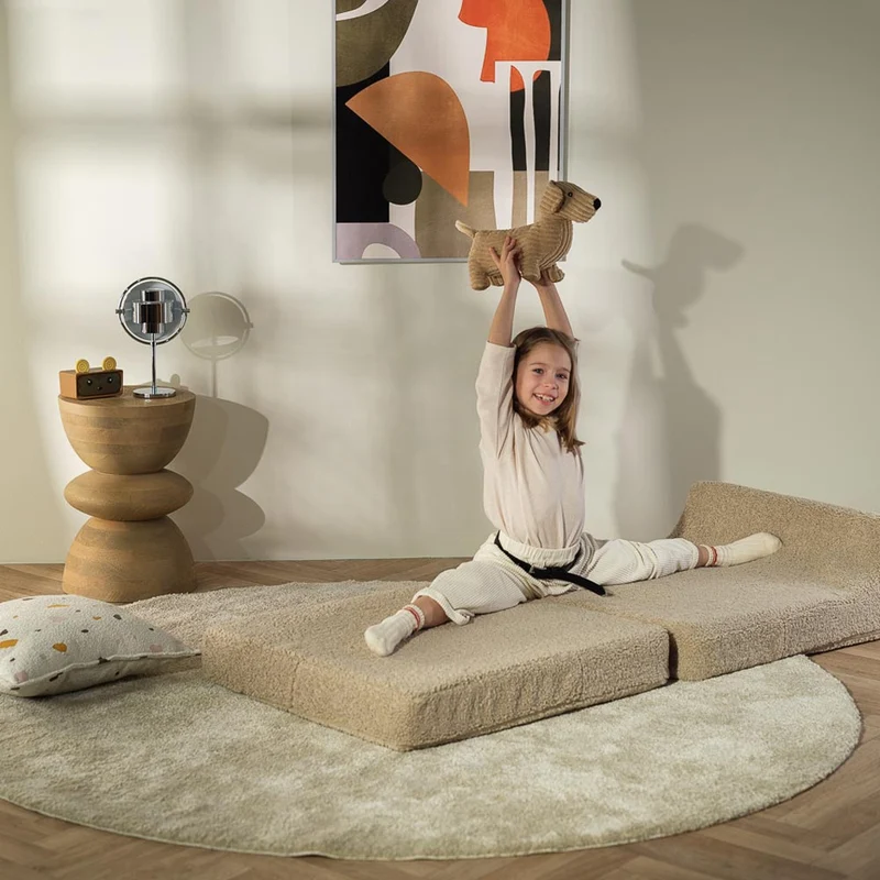 Klappsessel Flipster aus Teddy-Stoff