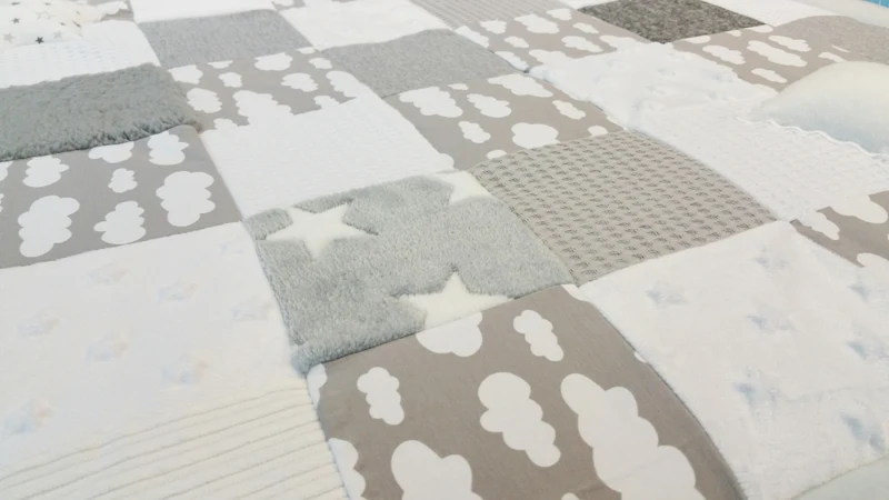 Erlebnisdecke CVI Decke grau Wolken ED49 von Atelier MiaMia