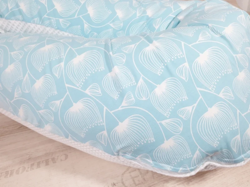 Stillkissen oder Seitenschläferkissen Lagerungskissen Retro Tulpnen 206 von Atelier MiaMia