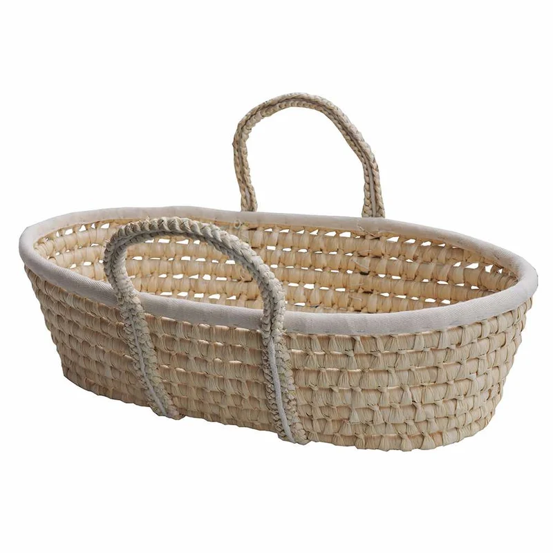 Moseskorb aus Maisblättern im Boho Style