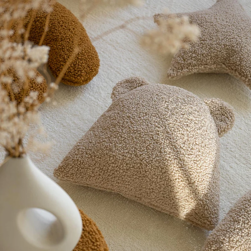 Bär Kissen aus Teddy-Stoff