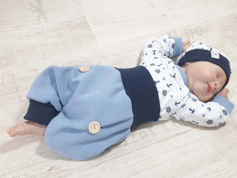 Coole Pumphose oder Babyset Waffeljersey Blau 95 von Atelier MiaMia