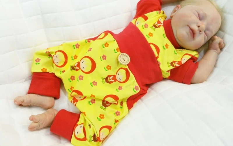 Coole Pumphose oder Babyset kurz und lang Rotkäppchen Rot Gelb 70 von Atelier MiaMia