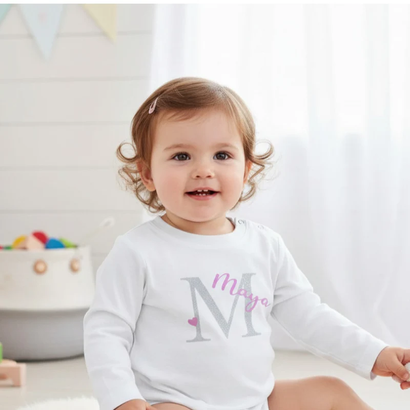 KINDER LANGARMSHIRT "Buchstabe mit Name" personalisiert weiß / Glitzer / rosa