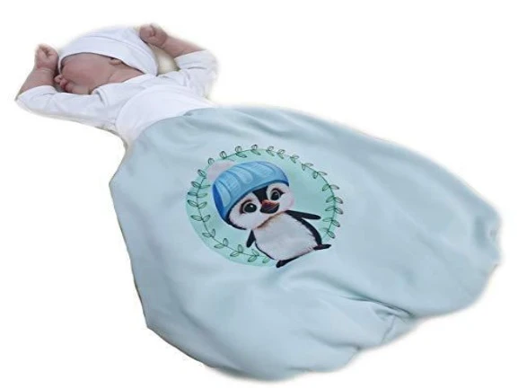 Pucksack/Strampelsack Deluxe // 21 Pinguin mit Mütze von Atelier MiaMia