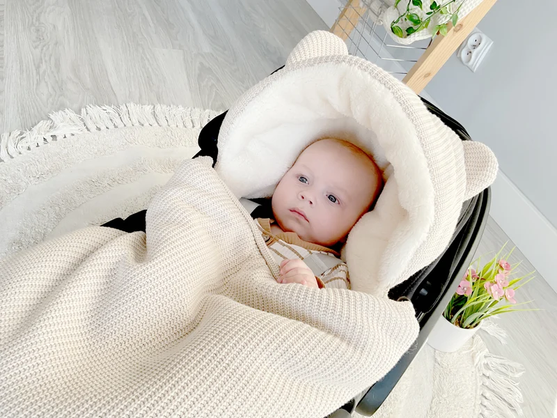 3-in-1 knitted swaddle for car seat | Sand