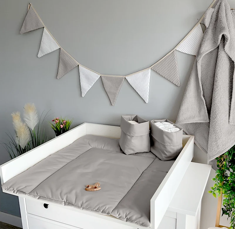 Waterproof changing mat | Grau