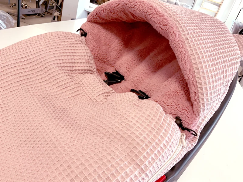 3-in-1 swaddle for car seat, baby carrier, gondola, winter | Dirty pink