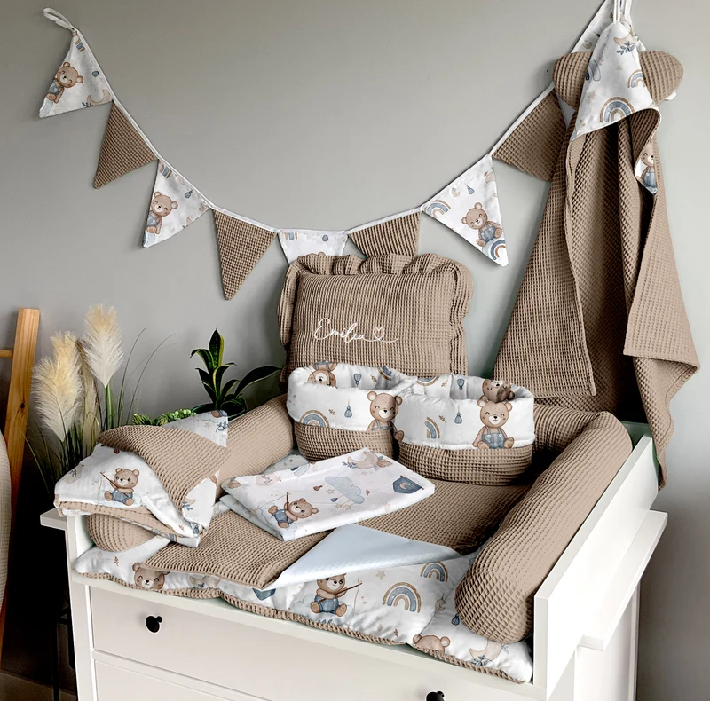 Changing mat | Dreams of sleepy bears and brown