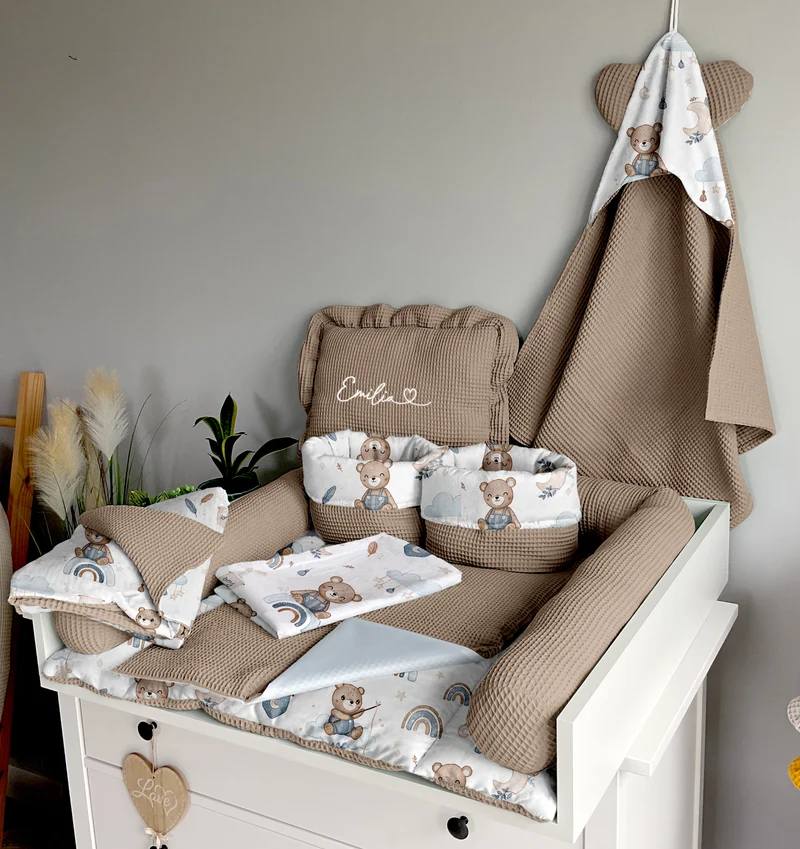 Changing mat | Dreams of sleepy bears and brown
