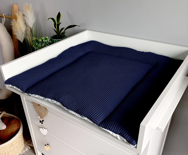 Changing mat | Dreams of sleepy bears and navy blue