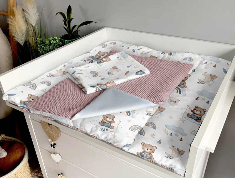 Changing mat | Dreams of sleepy bears and dirty pink