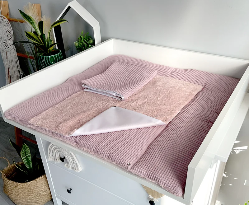 Changing mat with snaps | Dirty pink Frotte