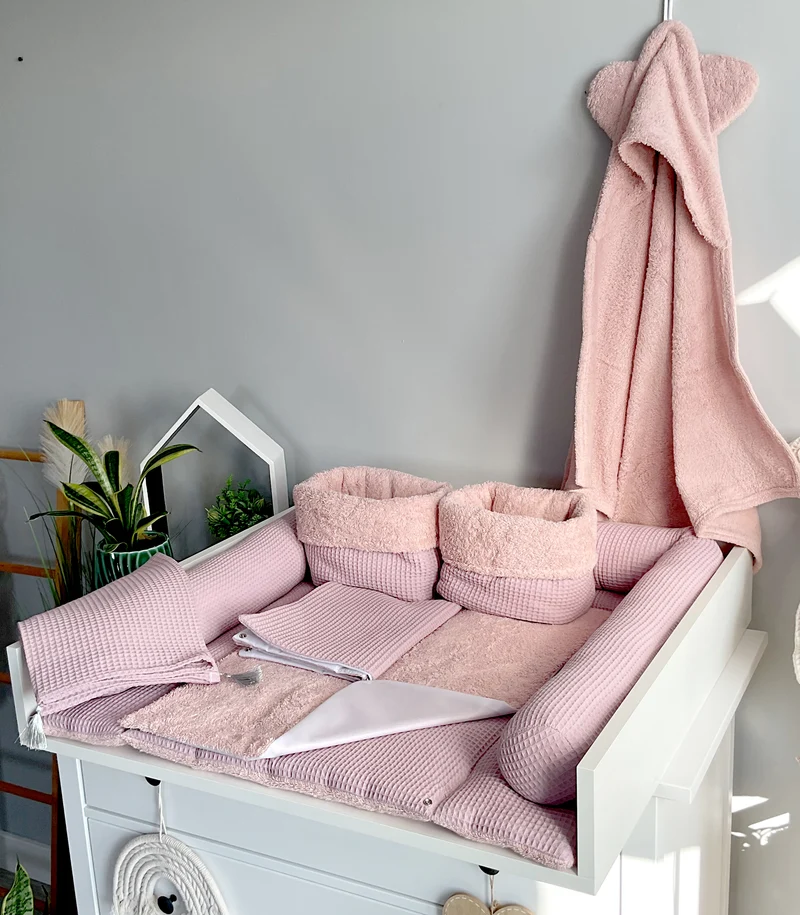 Changing mat with snaps | Dirty pink Frotte