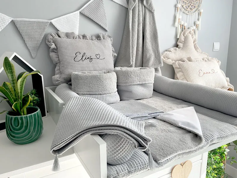 Changing mat with snaps | Grey Frotte