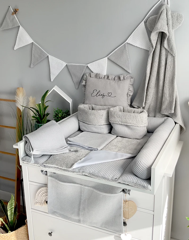 Changing mat with snaps | Grey Frotte