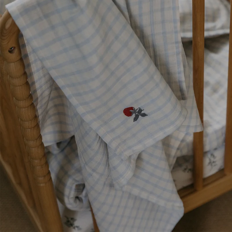 Garbo & Friends Musselin Swaddle Gingham Sky Blue