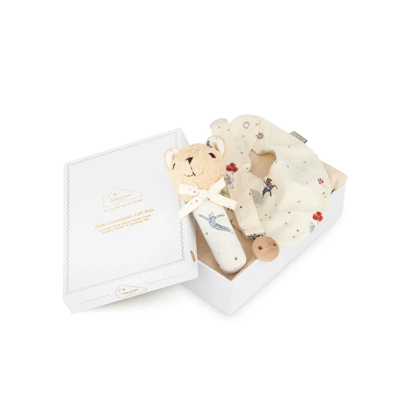 Cam Cam Copenhagen Baby Essentials Geschenkbox Carousel