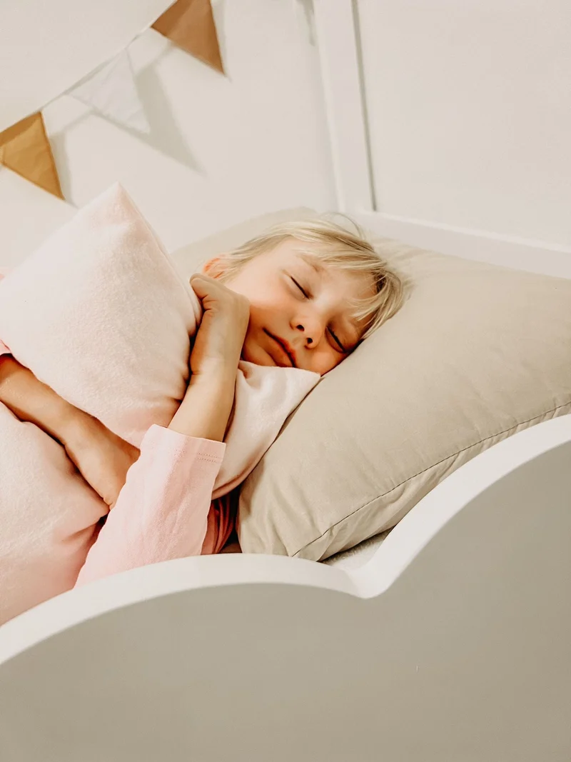 Ergonomisches Kinder-Schlafkissen 80 × 40 × 10 cm – Memory-Foam-Kissen für Kinder ab 3 Jahren