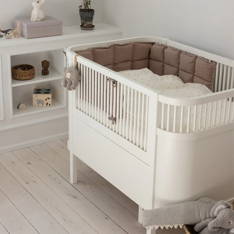 Sebra Baby und Junior Bett Classic White