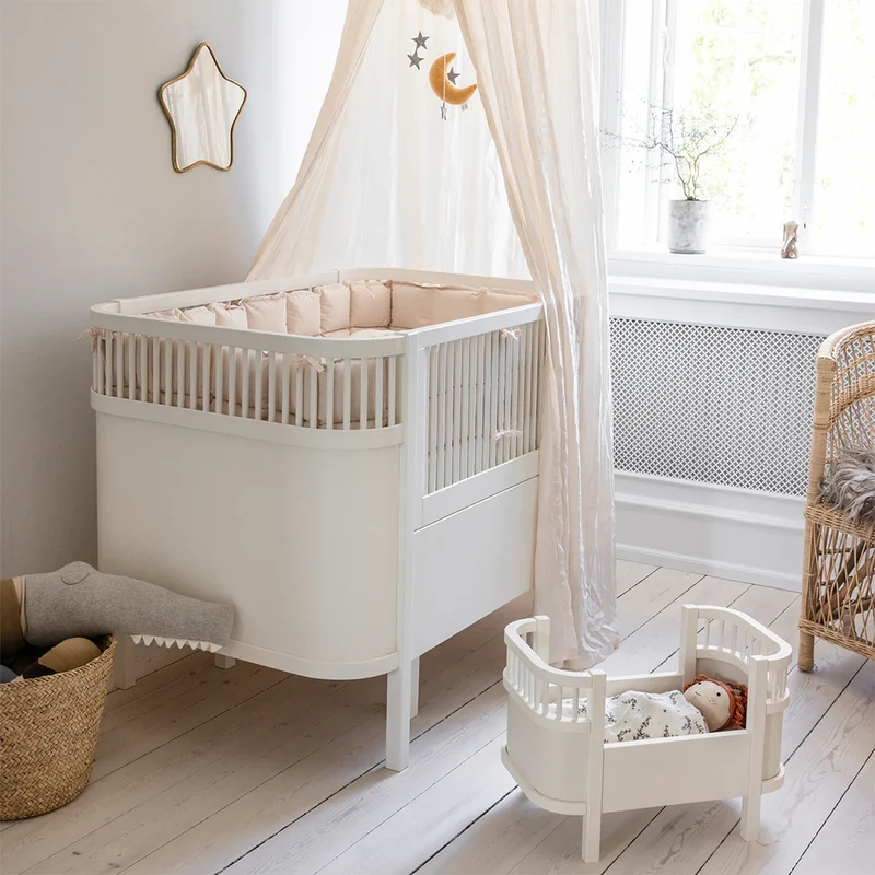 Sebra Baby und Junior Bett Classic White