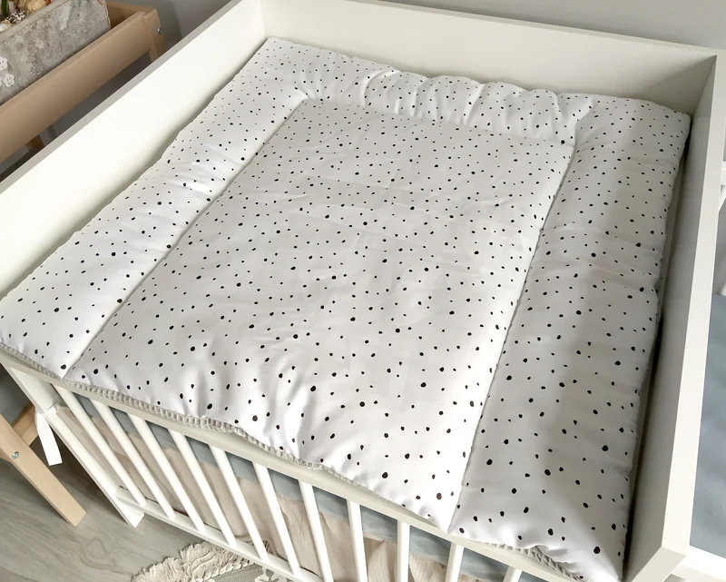 Changing mat | Confetti and gray