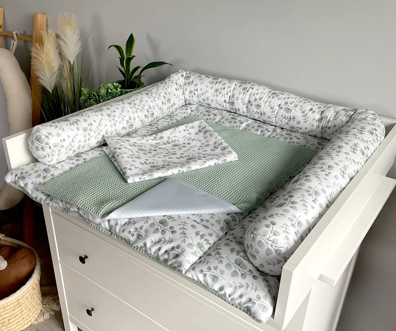 Changing mat | Mini Eukalyptus (Roll in pattern)