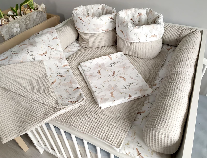 Changing mat | Moths