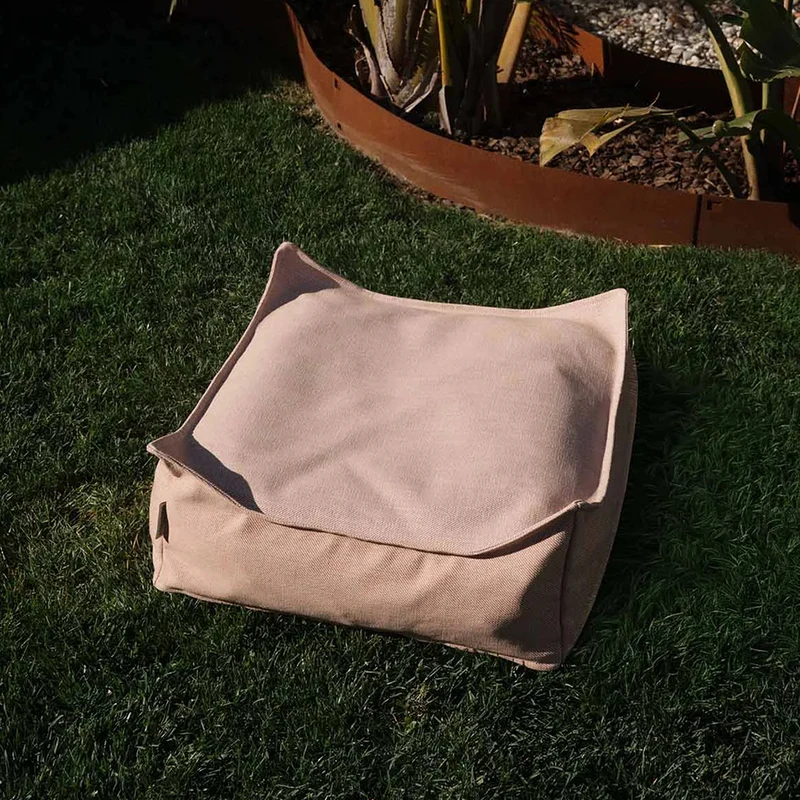 Wigiwama Outdoor Ottoman Seashell