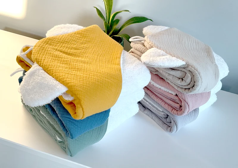 Soft baby towel with hood | Denim blue/jeans