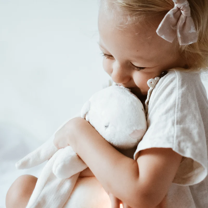 Moonie Kuscheltier Hase mit Licht 'Organic Humming Bunny' Polar