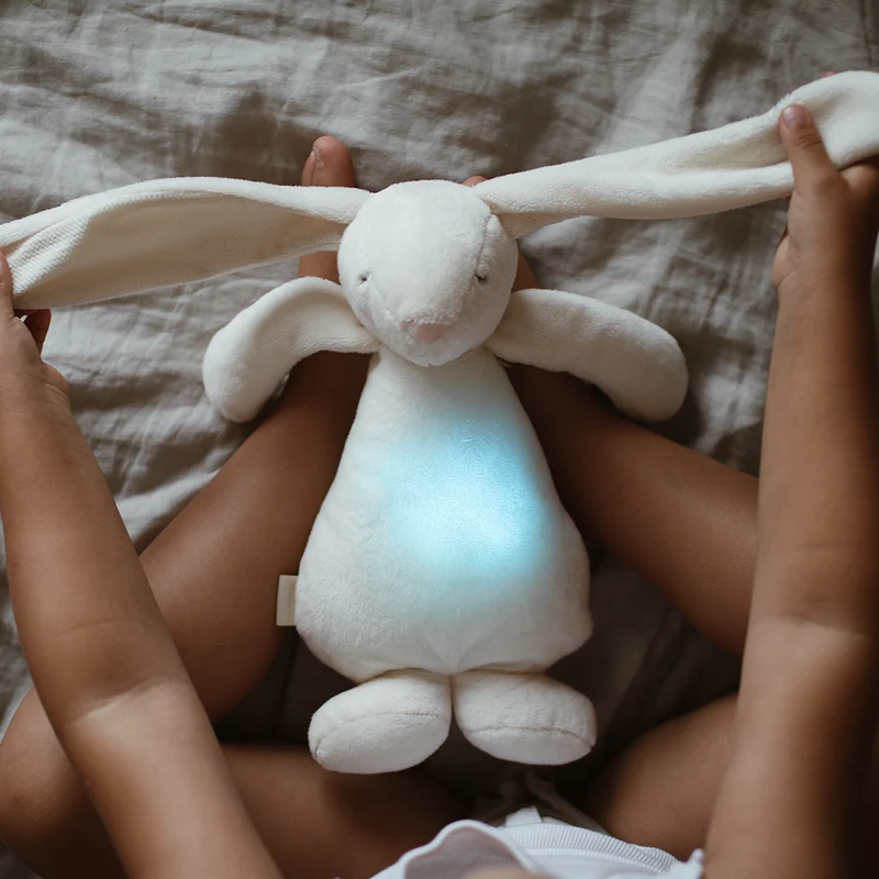 Moonie Kuscheltier Hase mit Licht 'Organic Humming Bunny' Polar