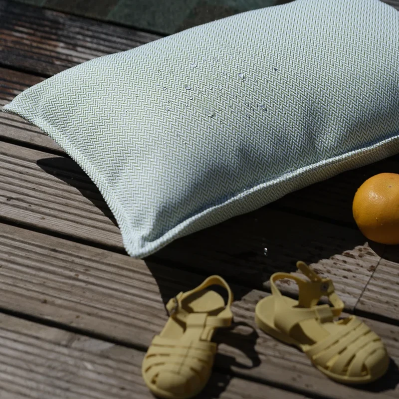 Wigiwama Outdoor Kissen ' Bolster' Azure