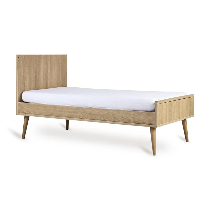 Quax Baby- und Kinderbett 70 x 140 'Flow' Honey Ash