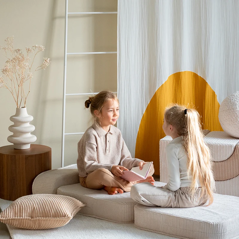 Wigiwama Aufklappbarer Kindersessel 'Flip Chair' Marshamllow