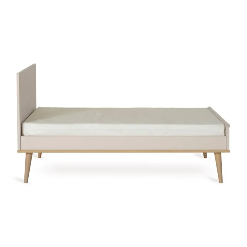 Quax Baby- und Kinderbett 70 x 140 'Flow' Clay