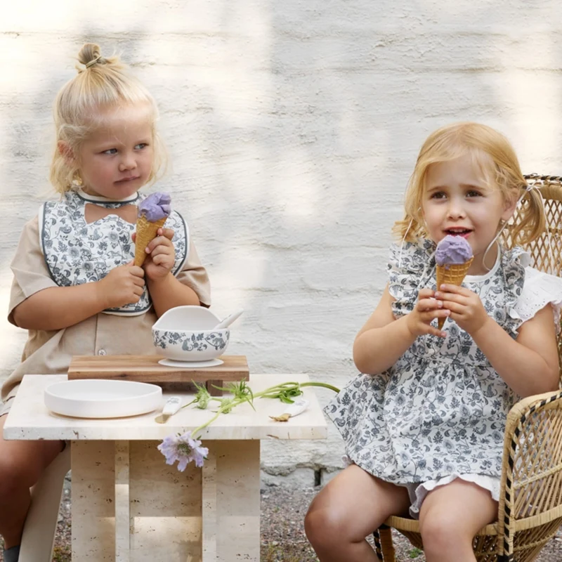 Lätzchen "Garden Leo Toile Bow"