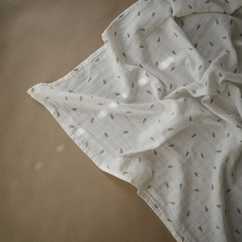 Mushie Musselin Swaddle Leaves