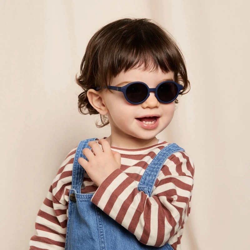 Izipizi Kinder Sonnenbrille 'Sun Baby' 0-9 Monate Denim Blue