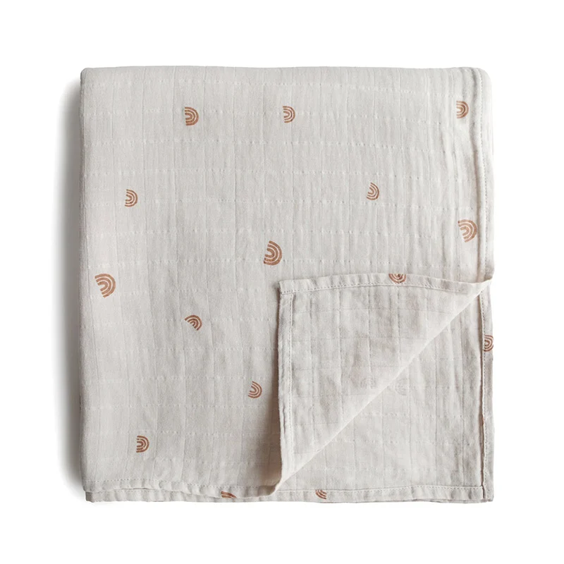 Mushie Musselin Swaddle Rainbow