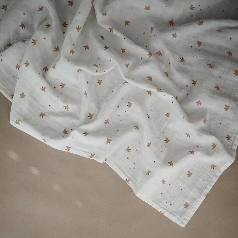 Mushie Musselin Swaddle Sparrow