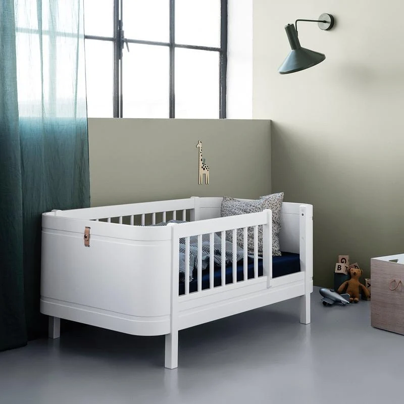 Oliver Furniture Wood Mini+ Babybett inkl. Umbauset Juniorbett Weiss