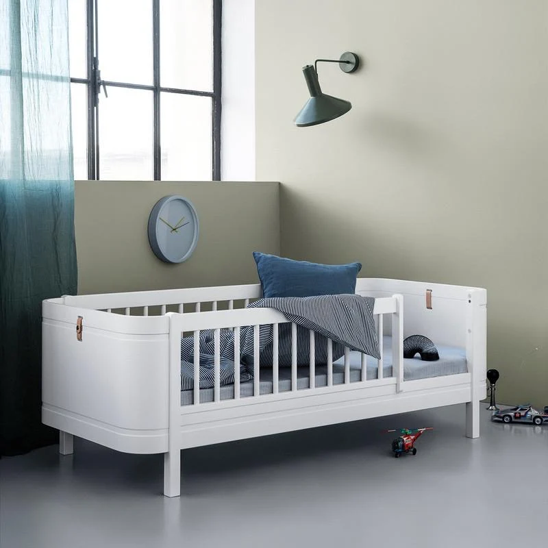 Oliver Furniture Wood Mini+ Babybett inkl. Umbauset Juniorbett Weiss