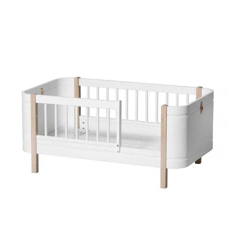 Oliver Furniture Wood Mini+ Babybett inkl. Umbauset Juniorbett Weiss/Eiche