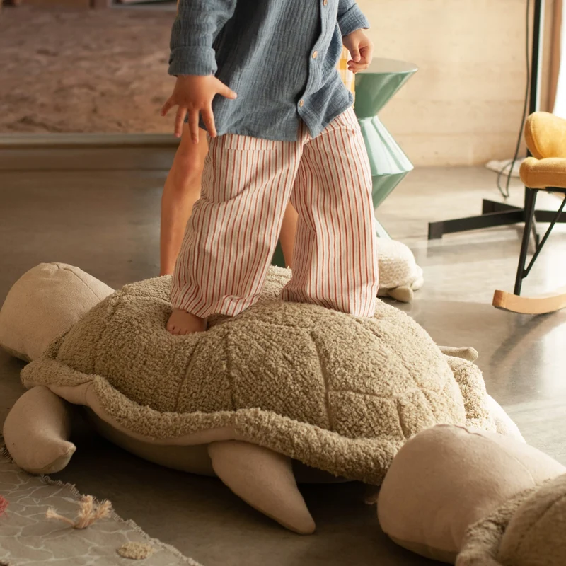 Sitz- & Spielkissen "Mrs. Turtle"