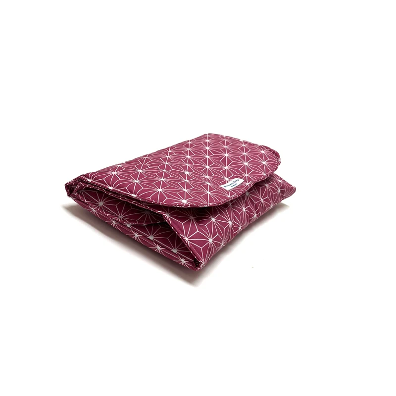 Wickeltasche Windeltasche mit Wickelunterlage für unterwegs ABWASCHBAR Happy Star Cranberry Rot Beschichtet