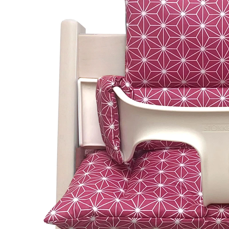 MIT NAMENS-STICKEREI Abwaschbar Tripp Trapp Sitzkissen Happy Star Cranberry Rot Personalisierbar