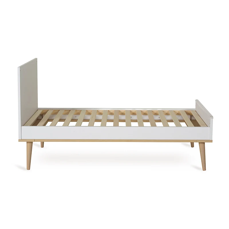 Quax Baby- und Kinderbett 70 x 140 'Flow' White
