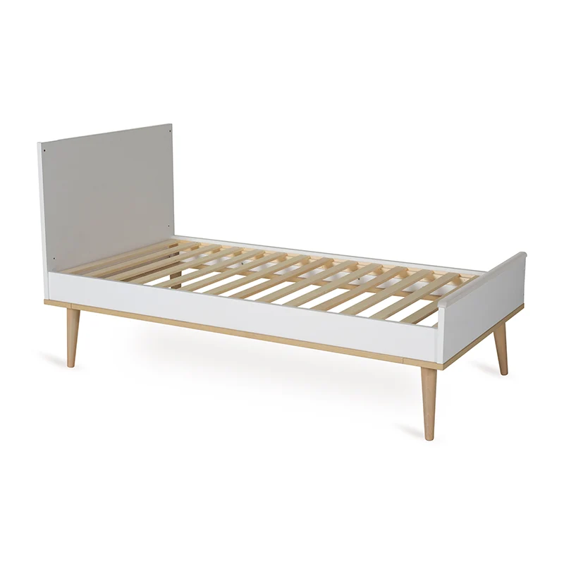 Quax Baby- und Kinderbett 70 x 140 'Flow' White