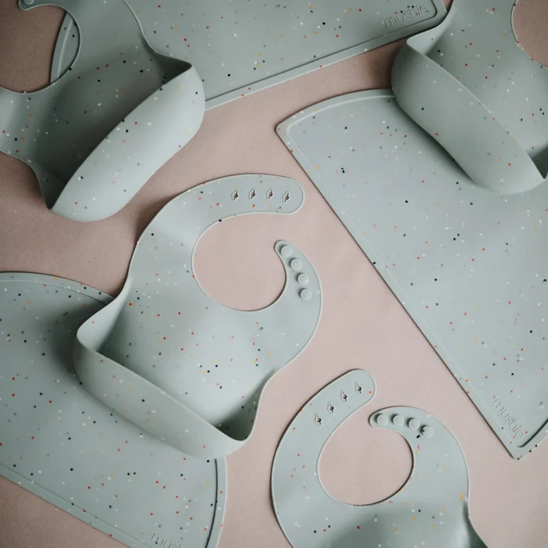 Lätzchen “Cambridge Blue Confetti”